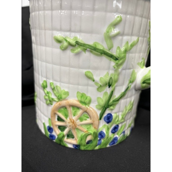 Pitcher - Picture 2 of 5